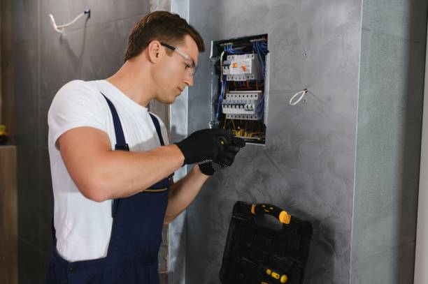 Best Electrical Contractors for Businesses  in North Chicago, IL